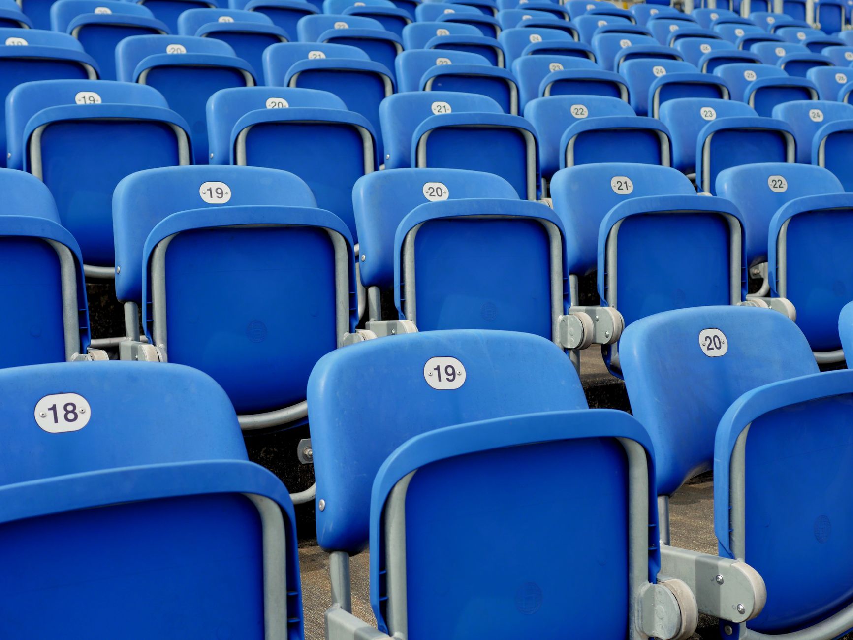 Parken in Fröttmaning: Die Allianz Arena zwischen Spieltag und stillem Vorort